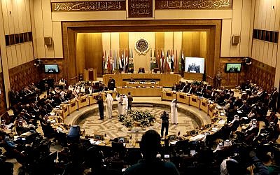 Arab Foreign Ministers meet at the Arab League headquarters in Cairo, Egypt, November 19, 2017. (AP Photo/Nariman El-Mofty)