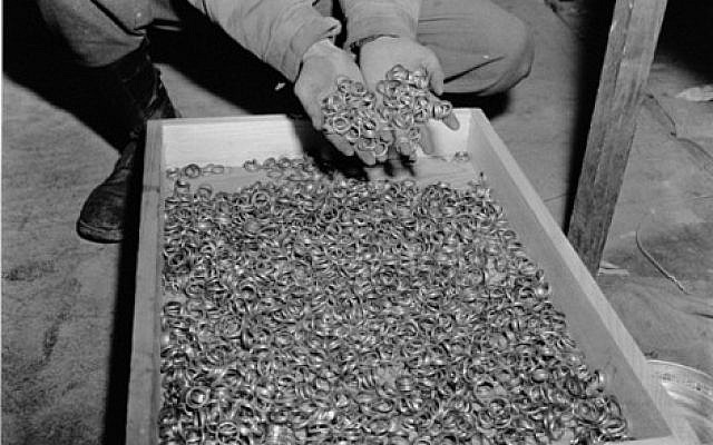 Illustrative: Confiscated gold rings of Buchenwald concentration camp prisoners. (Public domain/Wikimedia) Illustrative: Confiscated gold rings of Buchenwald concentration camp prisoners. (Public domain/Wikimedia)