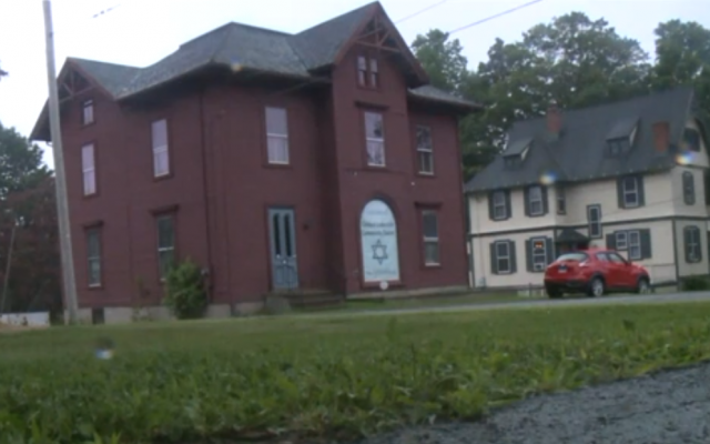 A historic home in Litchfield, Connecticut,
that is set to be turned into a Chabad House.
(Screen capture: Fox 61) A historic home in Litchfield, Connecticut,
that is set to be turned into a Chabad House.
(Screen capture: Fox 61)