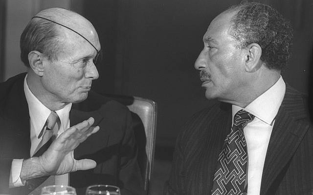 Egyptian President Anwar Sadat and Israeli foreign minister Moshe Dayan at the King David Hotel in Jerusalem in November 1977 (Ya'akov Saar/GPO photo archive) Egyptian President Anwar Sadat and Israeli foreign minister Moshe Dayan at the King David Hotel in Jerusalem in November 1977 (Ya'akov Saar/GPO photo archive)