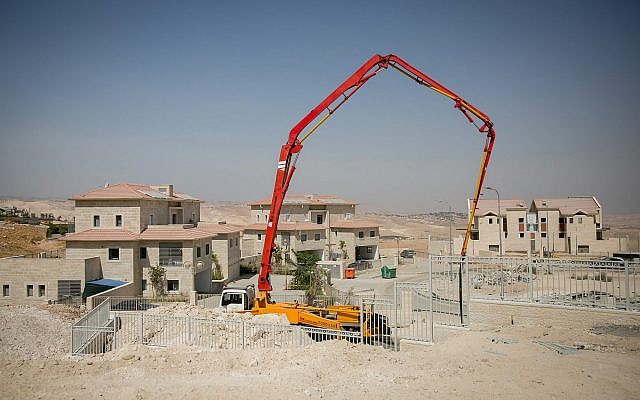 An illustrative photo of the construction of new houses in the West Bank settlement of Ma'ale Adumim, on September 25, 2017. (Miriam Alster/Flash90) An illustrative photo of the construction of new houses in the West Bank settlement of Ma'ale Adumim, on September 25, 2017. (Miriam Alster/Flash90)