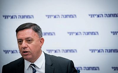 Zionist Union leader Avi Gabbay heads a faction meeting at the Knesset on October 30, 2017. (Yonatan Sindel/Flash90)