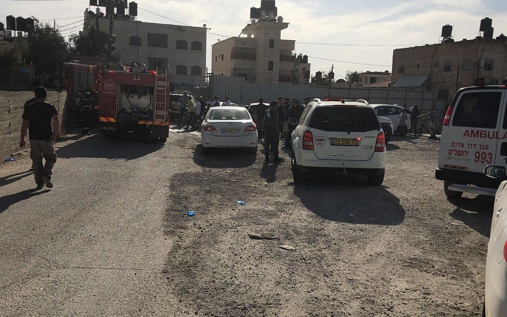 The site of an apartment fire in East Jerusalem's Beit Hanina neighborhood, November 14, 2017. (Magen David Adom)