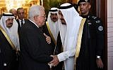 Palestinian Authority President Mahmoud Abbas (left) meets with Saudi King Salman in Riyadh on November 7, 2017. (Thaer Ghanaim/Wafa)