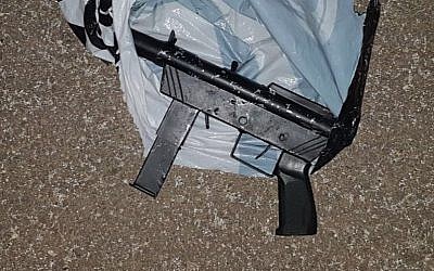 Illustrative photograph of a Carlo-style submachine gun. (Israel Defense Forces)
