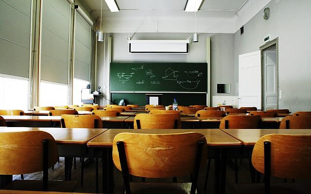 Illustrative image of an empty classroom. (Gloda/iStock by Getty images)