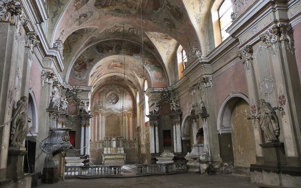 The interior of the St George church is pictured in Vilnius on November 9, 2017. (AFP PHOTO / Petras Malukas)