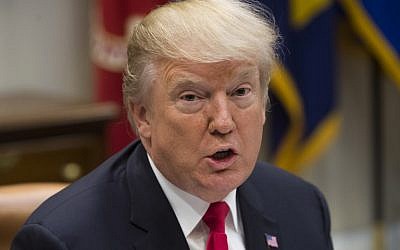 US President Donald Trump speaks during a lunch meeting with Republican members of the Senate in the Roosevelt Room of the White House in Washington, DC, December 5, 2017. (AFP/ SAUL LOEB)