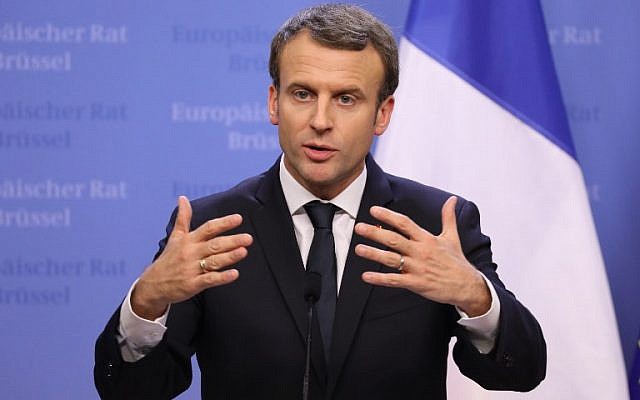 France's President Emmanuel Macron and Germany's Chancellor give a joint press conference at the end of a European Union summit in Brussels, on December 15, 2017.
(AFP PHOTO / LUDOVIC MARIN) France's President Emmanuel Macron and Germany's Chancellor give a joint press conference at the end of a European Union summit in Brussels, on December 15, 2017.
(AFP PHOTO / LUDOVIC MARIN)