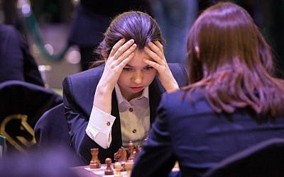 Participants attend the King Salman World Rapid and Blitz Championships, the first international chess competition held in Saudi Arabia, in the capital Riyadh on December 26, 2017 ( AFP PHOTO / STRINGER)