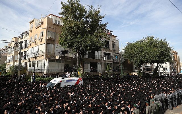 Mourners attend the funeral of Rabbi Aharon Yehudah Leib Steinman in Bnei Brak, December 12, 2017. (Yonatan Sindel/Flash90) Mourners attend the funeral of Rabbi Aharon Yehudah Leib Steinman in Bnei Brak, December 12, 2017. (Yonatan Sindel/Flash90)