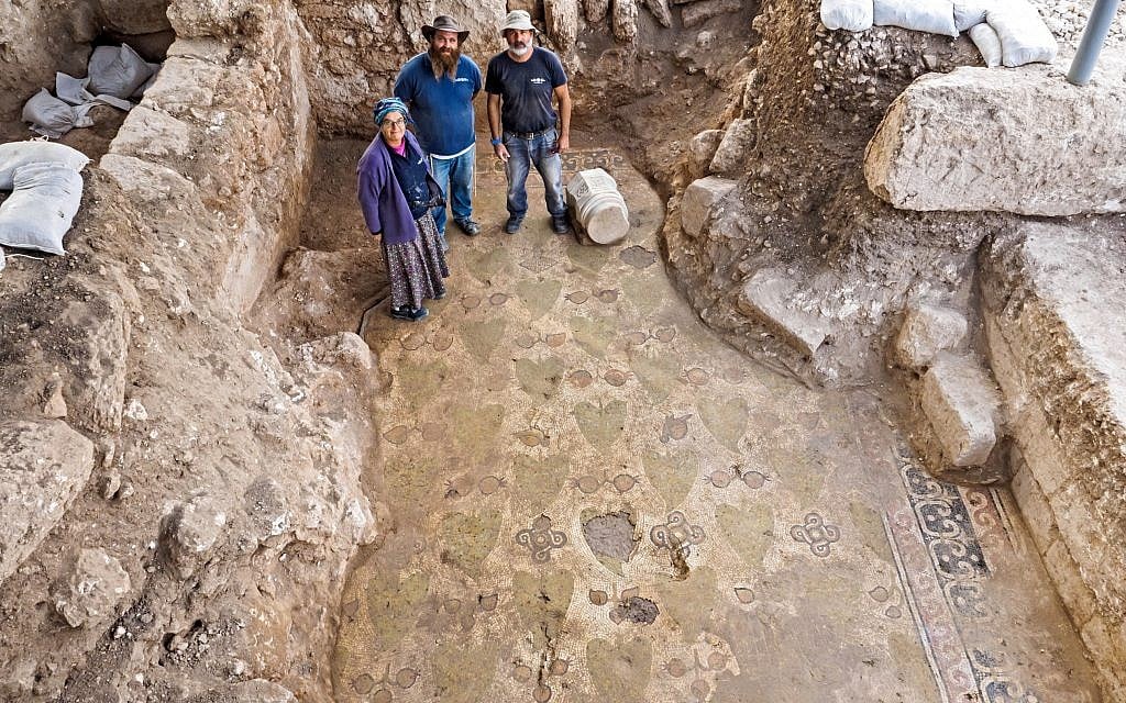 Israel Antiquities Authority archaeologists Naftali Isaac, Benyamin Storchan (center) and Aliza Van Zuiden at the site of the Ramat Beit Shemesh Byzantine monastery. (Assaf Peretz, Israel Antiquities Authority)