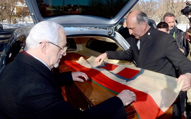 The coffin with the remains of Italy's King Victor Emmanuel III arrives at the Sanctuary of Vicoforte,, Italy, December 17, 2017. (Raffaele Sasso/ANSA via AP) The coffin with the remains of Italy's King Victor Emmanuel III arrives at the Sanctuary of Vicoforte,, Italy, December 17, 2017. (Raffaele Sasso/ANSA via AP)