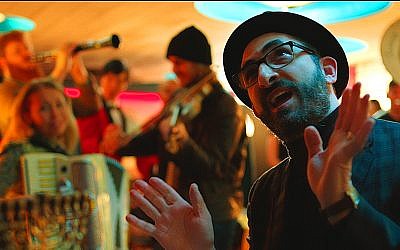 Still from filmmaker Larry Weinstein's 'Dreaming of a Jewish Christmas.' (Courtesy)