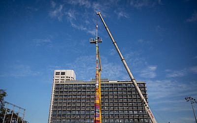View of construction of a 36-meter high lego tower, intending to break the Guinness World Record. December 27, 2017. (Miriam Alster/FLASH90)