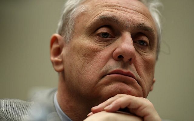 Ninth Circuit Appeals Court Judge Alex Kozinski looks on during a House Judiciary Committee hearing in Washington, DC on March 16, 2017. (Justin Sullivan/Getty Images) Ninth Circuit Appeals Court Judge Alex Kozinski looks on during a House Judiciary Committee hearing in Washington, DC on March 16, 2017. (Justin Sullivan/Getty Images)