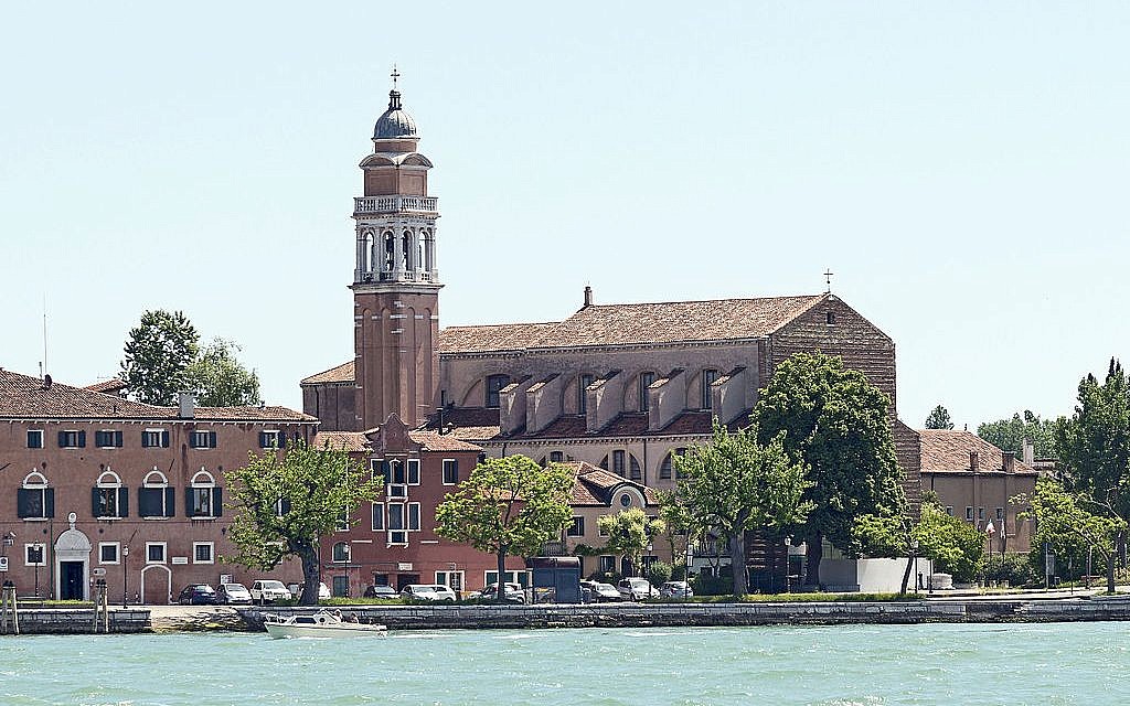 The church of San Nicolò al Lido (Venice), hosts half of St. Nicholas' relics. (Didier Descouens, CC-BY-SA, via wikipedia)