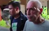 Israeli Shimon Biton (r), convicted of murder of another Israeli, Eliyahu Cohen, in Bangkok, Thailand on November 12, 2016. (Screen capture: Walla News)