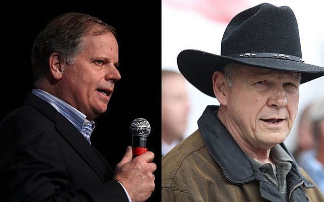 Doug Jones (L) and Roy Moore (Justin Sullivan/Getty Images/AFP, Joe Raedle/Getty Images/AFP)