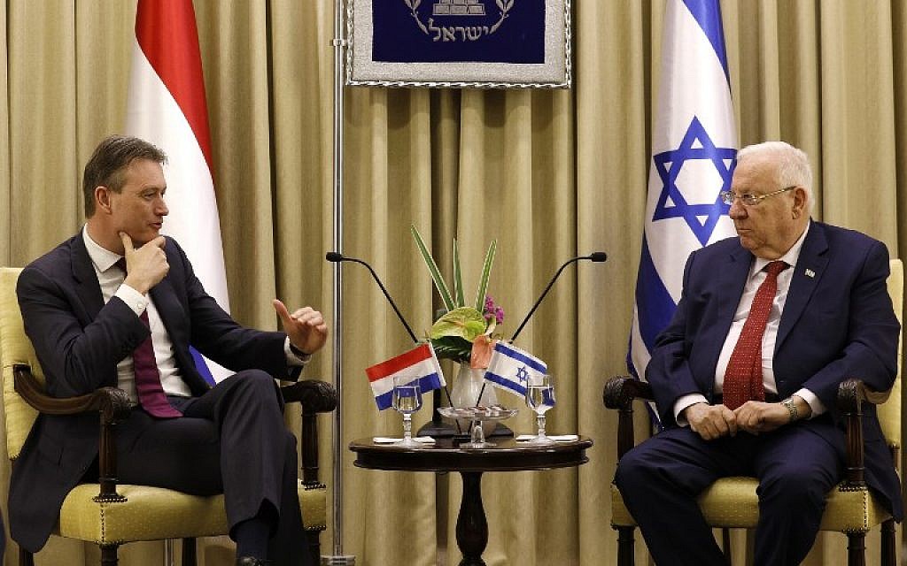 President Reuven Rivlin meets with Foreign Minister of the Netherlands Halbe Zijlstra at the presidential compound in Jerusalem on January 10, 2018.  (AFP PHOTO / GALI TIBBON)