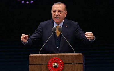 Turkish President Recep Tayyip Erdogan delivers a speech during a Justice Council meeting in Ankara on January 10, 2018. (AFP/Adem Altan)