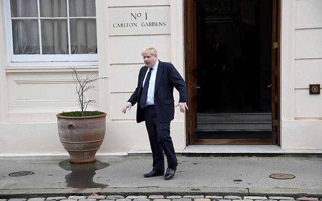 Britain's Foreign Secretary Boris Johnson waits for US Secretary of State Rex Tillerson ahead of their meeting in London on January 22, 2018. (AFP Photo/Pool/Toby Melville) Britain's Foreign Secretary Boris Johnson waits for US Secretary of State Rex Tillerson ahead of their meeting in London on January 22, 2018. (AFP Photo/Pool/Toby Melville)