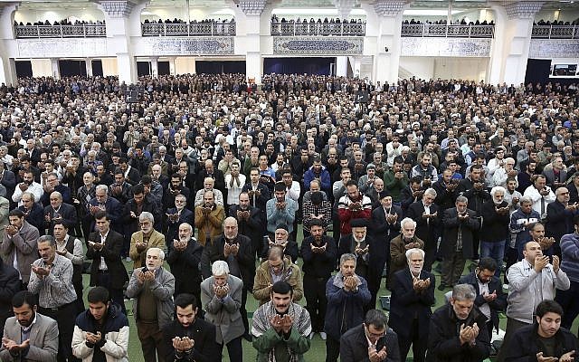 Iranian worshipers attend the Friday prayer ceremony in Tehran, Iran, January 5, 2018.
(AP Photo/Ebrahim Noroozi) Iranian worshipers attend the Friday prayer ceremony in Tehran, Iran, January 5, 2018.
(AP Photo/Ebrahim Noroozi)