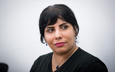Iran-born blogger Neda Amin, soon after her arrival in Israel in August 2017 (Yonatan Sindel/Flash90)
