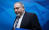 Defense Minister Avigdor Liberman arrives at the weekly government meeting at the Prime Minister's Office in Jerusalem, on December 31, 2017. (Hadas Parush/Flash90)
