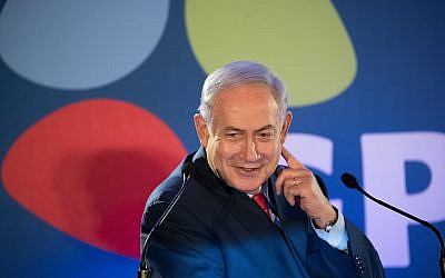 Prime Minister Benjamin Netanyahu speaks at the annual GPO event for foreign journalists,  January 10, 2018. (Yonatan Sindel/Flash90)
