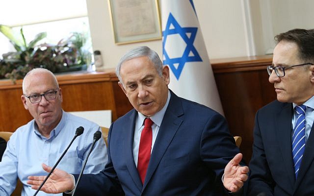 Prime Minister Benjamin Netanyahu leads a cabinet meeting at the Prime Minister's Office in Jerusalem on January 28, 2018. (Alex Kolomoisky/Pool) Prime Minister Benjamin Netanyahu leads a cabinet meeting at the Prime Minister's Office in Jerusalem on January 28, 2018. (Alex Kolomoisky/Pool)