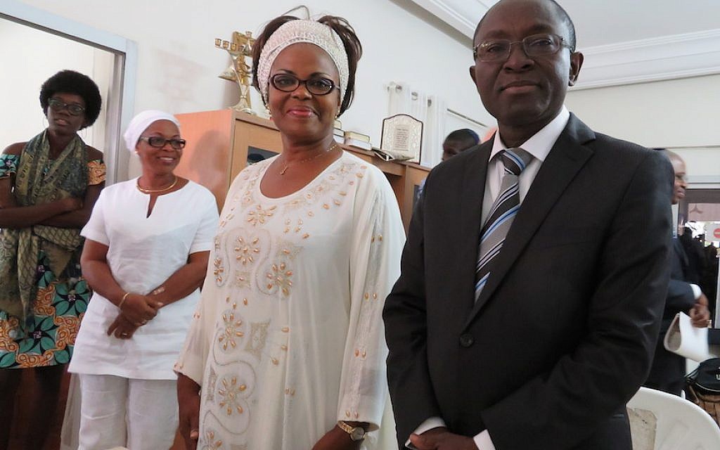 A couple in Abidjan marry according to Jewish tradition, December 9, 2017. (Bonita Sussman via JTA) A couple in Abidjan marry according to Jewish tradition, December 9, 2017. (Bonita Sussman via JTA)