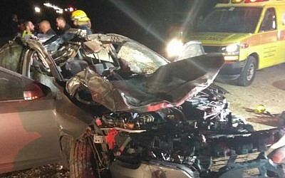 A vehicle smashed after hitting a camel and another vehicle on Route 40 on January 16, 2018. (Fire Brigade Southern District)