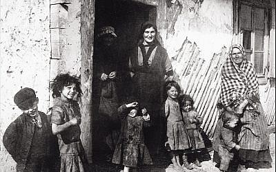 A Jewish family in Jedrzejow, Poland, circa 1900. (Imagno/Getty Images via JTA)