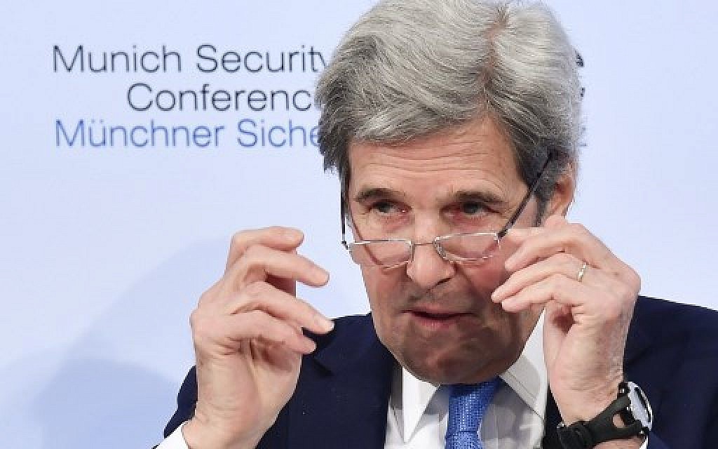 Former US secretary of state John Kerry attends a panel discussion during the Munich Security Conference on February 18, 2018 in Munich, southern Germany. (AFP PHOTO / THOMAS KIENZLE)