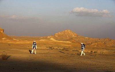 Israeli analog astronauts on their mission on the D-MARS Project on February 18, 2018. (AFP / MENAHEM KAHANA)