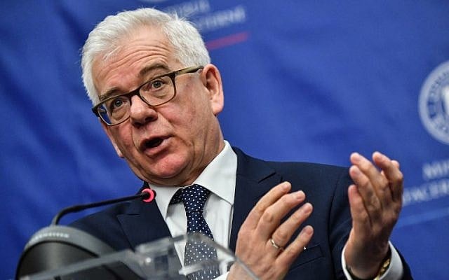 Polish Foreign Minister Jacek Czaputowicz speaks during a joint press conference with his Romanian counterpart (unseen) at the Romanian Foreign Ministry headquarters in Bucharest on February 1, 2018. (AFP PHOTO / Daniel MIHAILESCU) Polish Foreign Minister Jacek Czaputowicz speaks during a joint press conference with his Romanian counterpart (unseen) at the Romanian Foreign Ministry headquarters in Bucharest on February 1, 2018. (AFP PHOTO / Daniel MIHAILESCU)