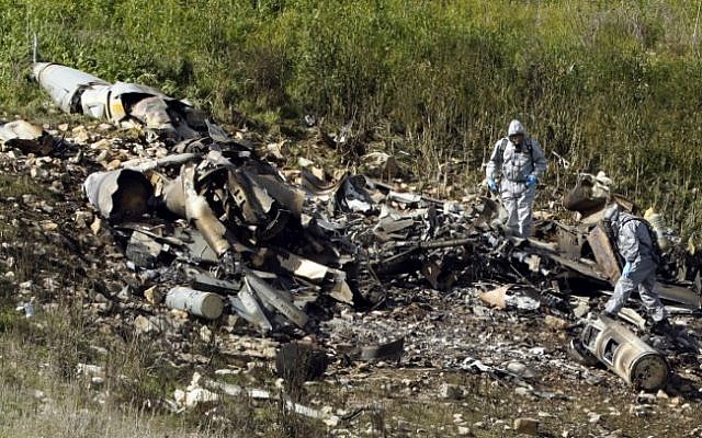 A picture taken in the northern Israeli Kibbutz of Harduf on February 10, 2018, shows the remains of an F-16 that crashed after coming under fire by Syrian air defenses (AFP Photo/Jack Guez) A picture taken in the northern Israeli Kibbutz of Harduf on February 10, 2018, shows the remains of an F-16 that crashed after coming under fire by Syrian air defenses (AFP Photo/Jack Guez)