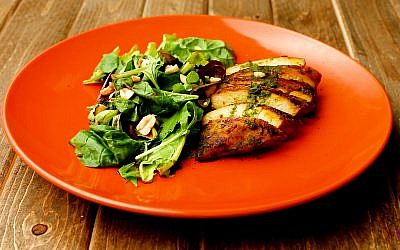 Kosher Thai style chicken prepared in under 30 minutes. (Courtesy kosher.com)