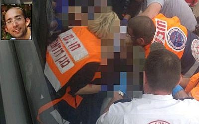 Magen David Adom paramedics treat Rabbi Itamar Ben-Gal (inset), who was fatally stabbed in a terror attack at the West Bank settlement of Ariel, February 5, 2018. (MDA spokesperson)