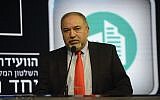 Defense Minister Avigdor Liberman speaks at a conference of local governments in Tel Aviv on February 14, 2018. (Jorge Novominsky)