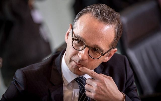 Picture taken on March 7, 2018 shows German Justice Minister Heiko Maas prior to a cabinet meeting at the Chancellery in Berlin. (AFP PHOTO / DPA / Michael Kappeler) Picture taken on March 7, 2018 shows German Justice Minister Heiko Maas prior to a cabinet meeting at the Chancellery in Berlin. (AFP PHOTO / DPA / Michael Kappeler)