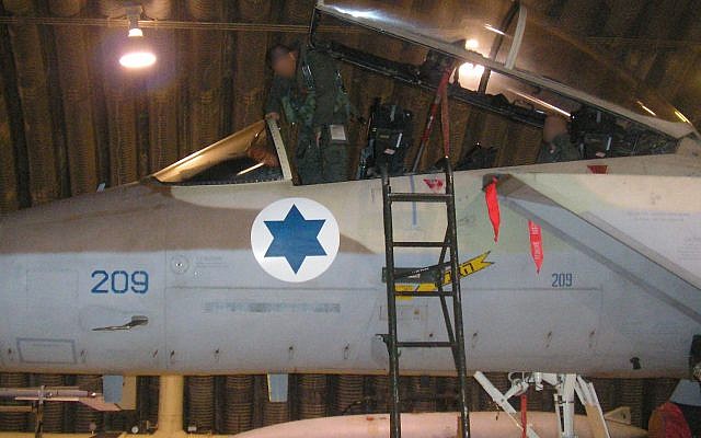 The pilot of an F-15I fighter jet, from the Israeli Air Force's 69th Squadron, gets into his airplane ahead of an operation to bomb a Syrian nuclear reactor in Deir Ezzor on September 5, 2007. (Israel Defense Forces)