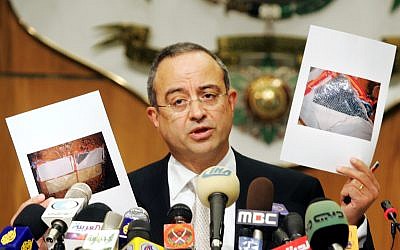 Marwan Muasher, then Jordan's deputy premier, delivers a speech on November 13, 2005. (AP Photo/Nader Daoud)