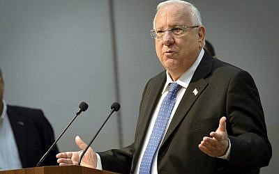 President Reuven Rivlin speaks at an Israel Press Council gathering in the city of Lod, on March 4, 2018. (Avi Dishi/Flash90)