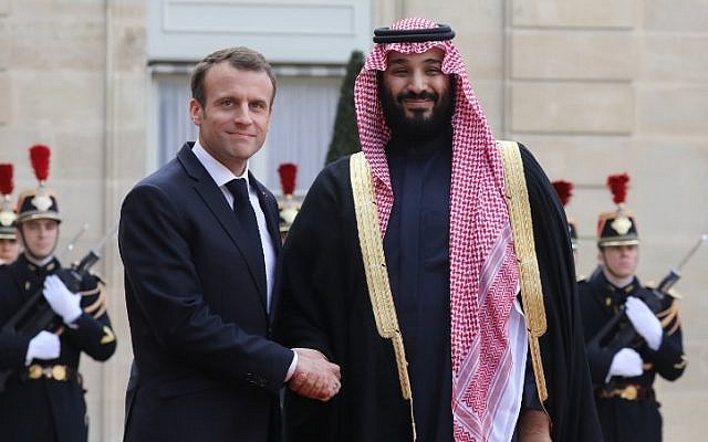 French President Emmanuel Macron (L) welcomes Saudi Arabia's crown prince Mohammed bin Salman upon his arrival at the Elysee Presidential palace for a meeting on April 10, 2018 in Paris. (AFP Photo/Ludovic Marin) French President Emmanuel Macron (L) welcomes Saudi Arabia's crown prince Mohammed bin Salman upon his arrival at the Elysee Presidential palace for a meeting on April 10, 2018 in Paris. (AFP Photo/Ludovic Marin)