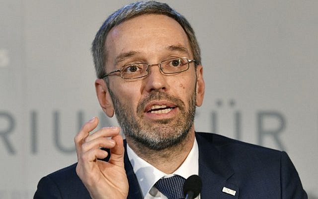 Austrian Interior Minister Herbert Kickl speaks during a press conference on April 13, 2018 in Vienna. (AFP/APA/Hans Punz) Austrian Interior Minister Herbert Kickl speaks during a press conference on April 13, 2018 in Vienna. (AFP/APA/Hans Punz)