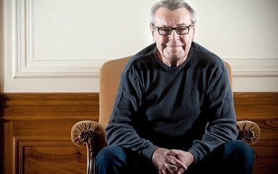 In this file photo taken on October 09, 2009 Czech-born US film director Milos Forman poses in Paris. (AFP PHOTO / Martin BUREAU)