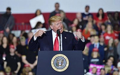 US President Donald Trump speaks during a rally at Total Sports Park, in Washington, Michigan, on April 28, 2018. (MANDEL NGAN/ AFP)