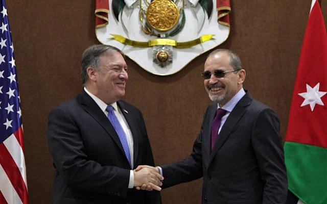 US Secretary of State Mike Pompeo (L) shakes hands with Jordan Foreign Minister Ayman Safadi in Amman on April 30, 2018. (AFP Photo/Stringer) US Secretary of State Mike Pompeo (L) shakes hands with Jordan Foreign Minister Ayman Safadi in Amman on April 30, 2018. (AFP Photo/Stringer)